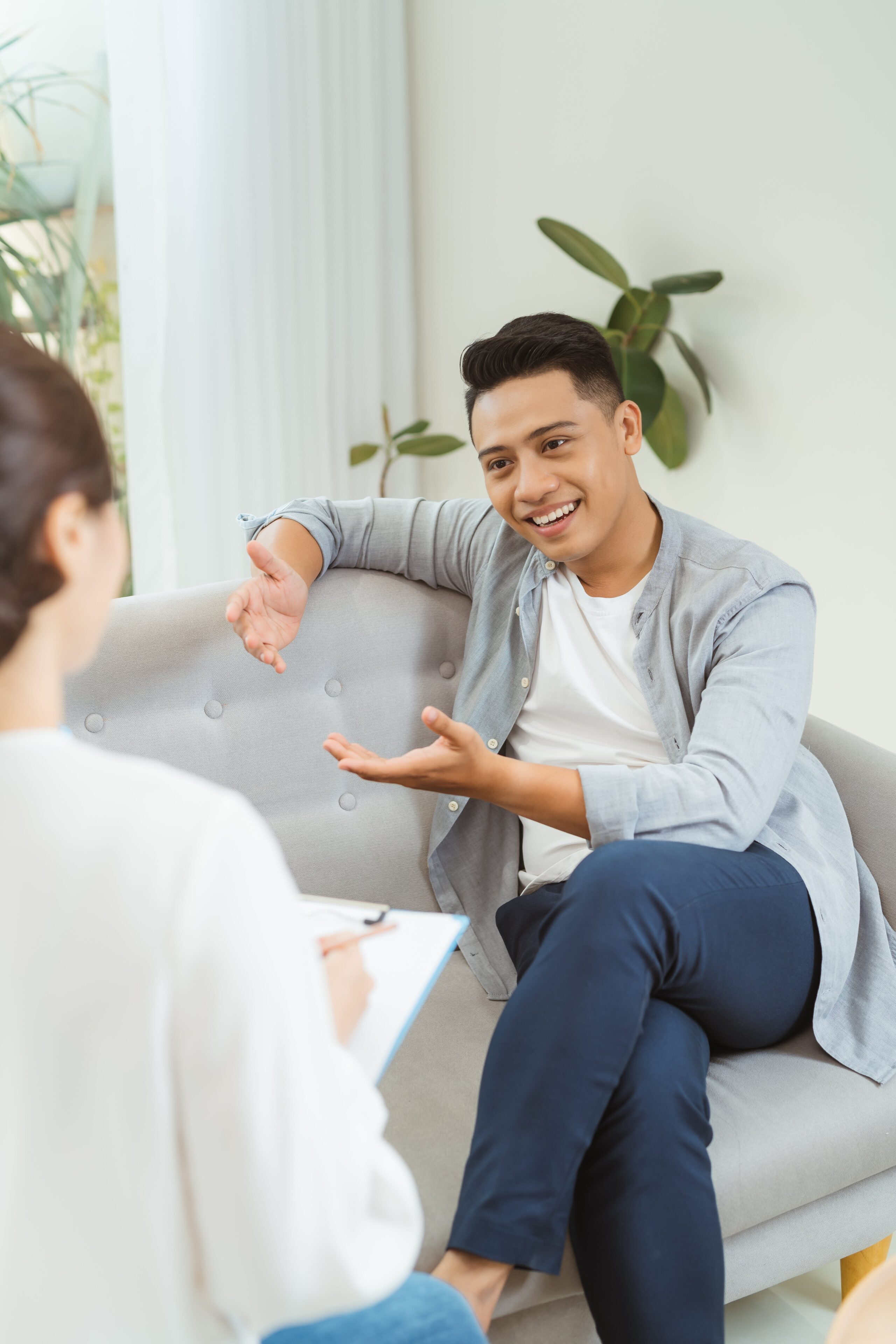 A man enjoys individual treatment during cognitive behavioral therapy in Mississippi